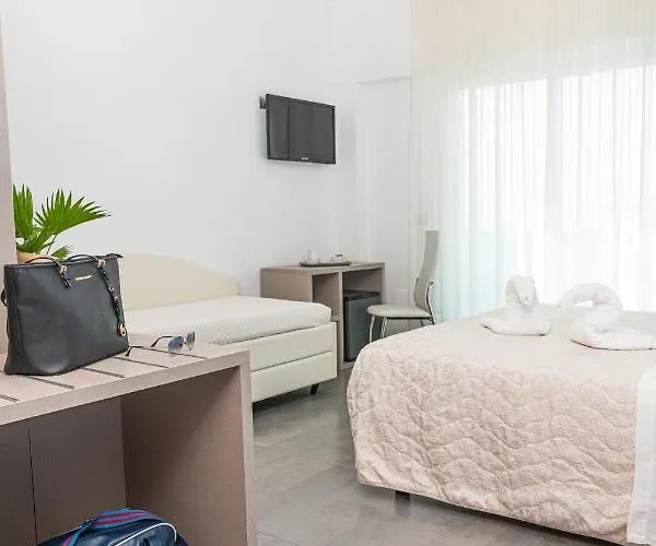 Altis Hotel 3*